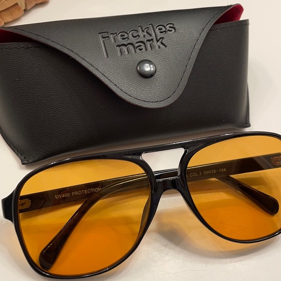 Trendy Yellow Glasses - Picture 1 of 2
